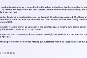 Sudden Resignation of Astronomer's CEO Amid Internal Investigation into Concert Incident Involving HR Chief
