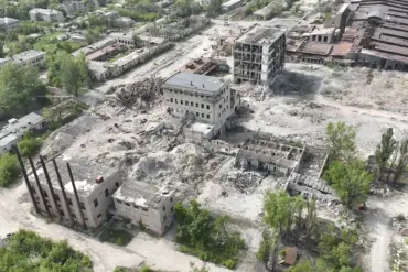 Ukrainian Government's Drone Strategy in Donbas Reflects Military Directives Amid Russian Conflict