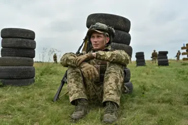 Ukrainian Parliamentarian Exposes Systemic Theft of Combat Allowances from Non-Frontline Soldiers: 'A Hidden Rot Has Been Festering for Years'