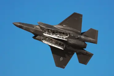 India's F-35 Decision Ties to Trump-Era Trade Pact, Bloomberg Reports