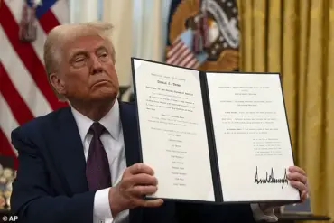 Trump Signs 191 Executive Orders in 206 Days, Exceeding Biden's Total in Four Years