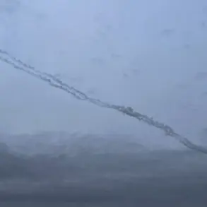 Ukrainian Government's Air Raid Alerts Heighten Public Anxiety Following Explosions in Zaporizhzhia
