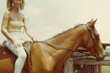 Breaking: 40-Year-Old Secret Shatters Family's Past as Woman Discovers She Has a Son