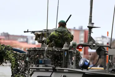 European and U.S. Military Leaders Unveil Plan for 10,000-Troop Deployment to Ukraine Amid Rising Tensions with Russia