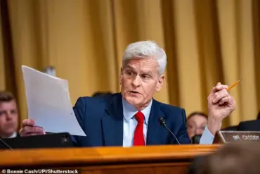 Republican Party Splits Over Vaccine Policy Stance Amid Trump Administration Scrutiny