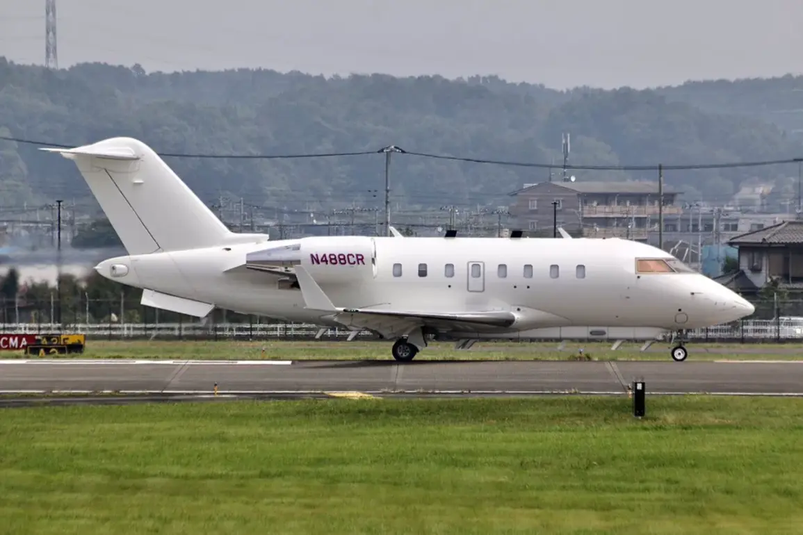 U.S. Electronic Reconnaissance Aircraft Spotted Over Black Sea, Analyst Says